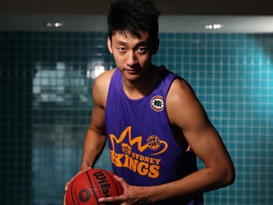 在纪律与样 在纪律与样