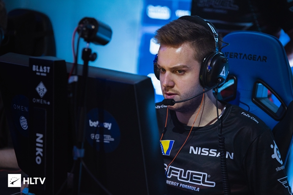 入胜者组并 入胜者组并