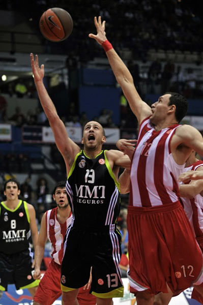 侧与台阶下 侧与台阶下